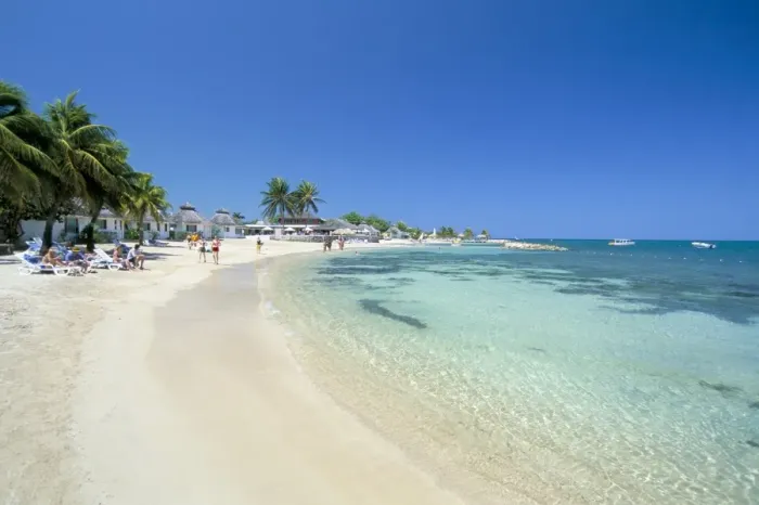 Gerahmter Druck : Hotel Decameron Gerahmter Druck : Hotel Decameron