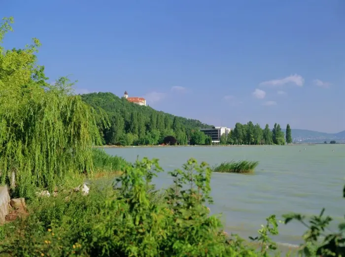 Gerahmter Druck : Bergsee Balaton Gerahmter Druck : Bergsee Balaton