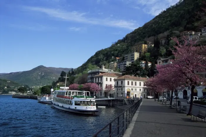 Gerahmter Druck : Baggersee Komö, Lombardei Gerahmter Druck : Baggersee Komö, Lombardei