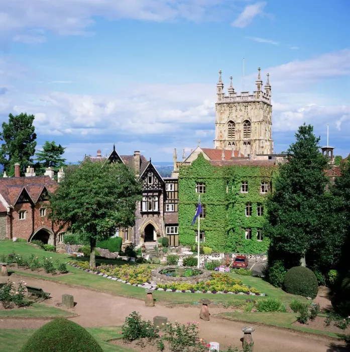 Gerahmter Druck : Malverner Kloster, Hereford und Worcestershire, England im Vereinigten Königreich in Europa Gerahmter Druck : Malverner Kloster, Hereford und Worcestershire, England im Vereinigten Königreich in Europa