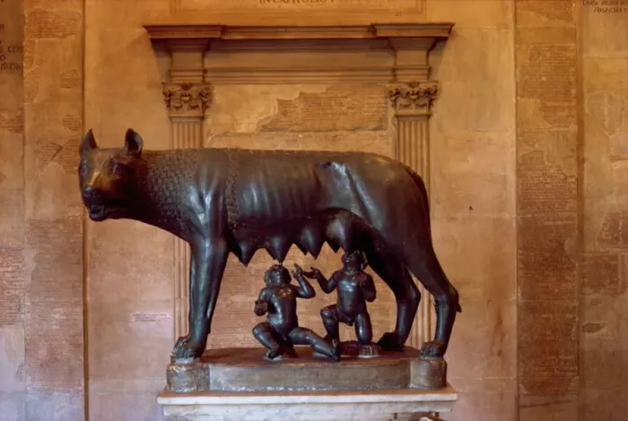 Gerahmter Druck : Die Romulus und Remus-Statue Gerahmter Druck : Die Romulus und Remus-Statue