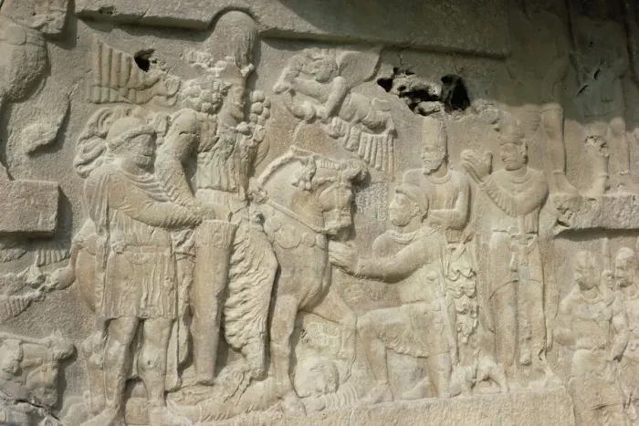 Gerahmter Druck : Sasanäische Reliefs Gerahmter Druck : Sasanäische Reliefs