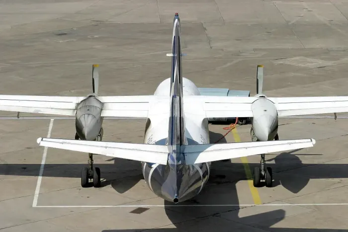 Gerahmter Druck : G-JEAD. BAC Express F 2 7 betreibt auf Behalf von FedEx vom Flughafen Birmingham Gerahmter Druck : G-JEAD. BAC Express F 2 7 betreibt auf Behalf von FedEx vom Flughafen Birmingham