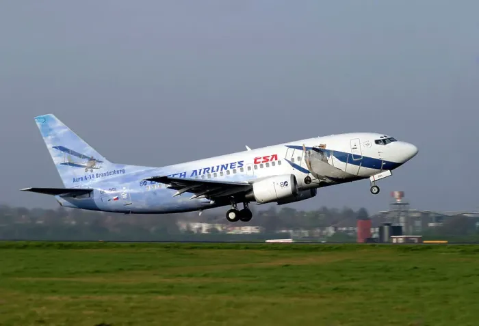 Gerahmter Druck : OK-DGL. Boeing CS Achtundsechzig-Zehn-Siebenhundred-Fünfzehnhunderter im Gerahmter Druck : OK-DGL. Boeing CS Achtundsechzig-Zehn-Siebenhundred-Fünfzehnhunderter im