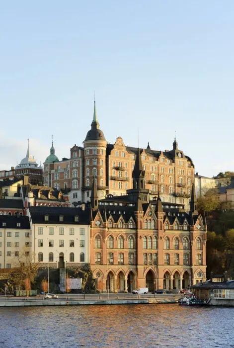 Gerahmter Druck : Spätes Nachmittag im Bezirk Södermalm, Stockholm, Schweden Gerahmter Druck : Spätes Nachmittag im Bezirk Södermalm, Stockholm, Schweden