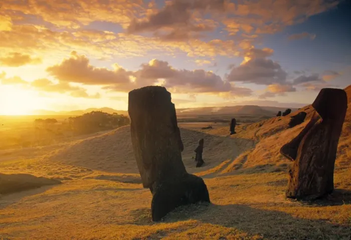 Gerahmter Druck : Moai-Grube Gerahmter Druck : Moai-Grube