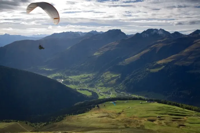 Gerahmter Druck : Paragliding Gerahmter Druck : Paragliding
