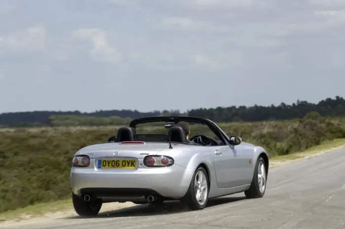 Gerahmter Druck : Mazda MX 5 (2006) Gerahmter Druck : Mazda MX 5 (2006)