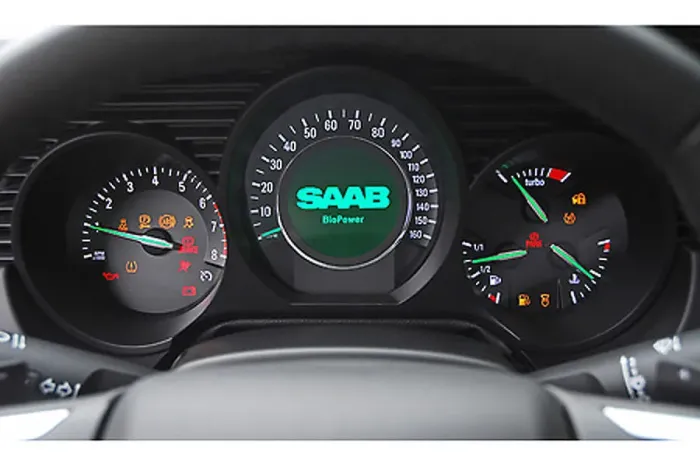 Gerahmter Druck : Saab 95, 2011, schwarz Gerahmter Druck : Saab 95, 2011, schwarz