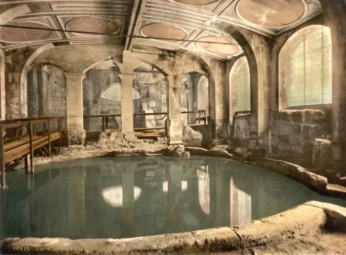 Gerahmter Druck : ENGELAND: Römische Baden. Innenraum antiker römischer Badan in Bath, England. Fotochrom Gerahmter Druck : ENGELAND: Römische Baden. Innenraum antiker römischer Badan in Bath, England. Fotochrom