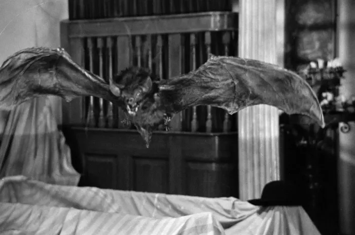 Gerahmter Druck : Ein Szenenbild aus dem Film 'Scars of Dracula Gerahmter Druck : Ein Szenenbild aus dem Film 'Scars of Dracula