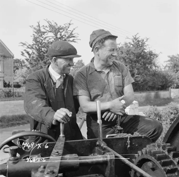 Gerahmter Druck : Ein lächelnder Sid James Gerahmter Druck : Ein lächelnder Sid James