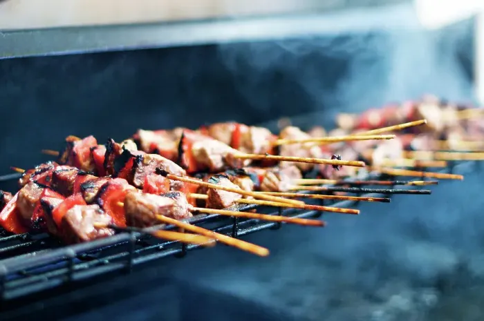 Gerahmter Druck : Grillbrot Mittagessen Gerahmter Druck : Grillbrot Mittagessen
