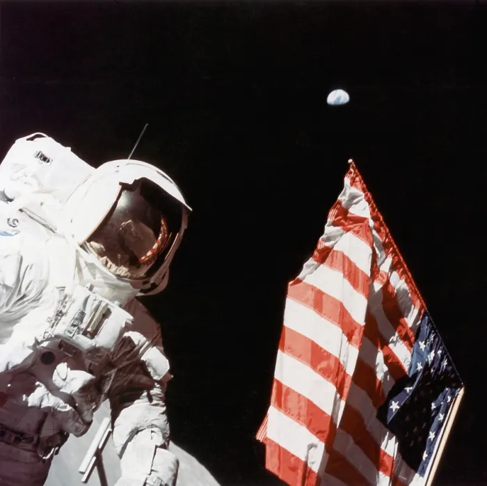 Gerahmter Druck : Apollo 17. Der amerikanische Geologe und Apollo-17-Astronaut Harrison Hagan Gerahmter Druck : Apollo 17. Der amerikanische Geologe und Apollo-17-Astronaut Harrison Hagan