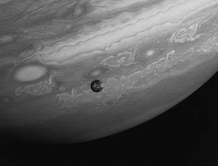Gerahmter Druck : Ich und Jupiter. Gerahmter Druck : Ich und Jupiter.