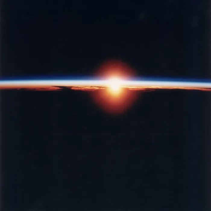 Gerahmter Druck : Sonnenaufgang im All Gerahmter Druck : Sonnenaufgang im All