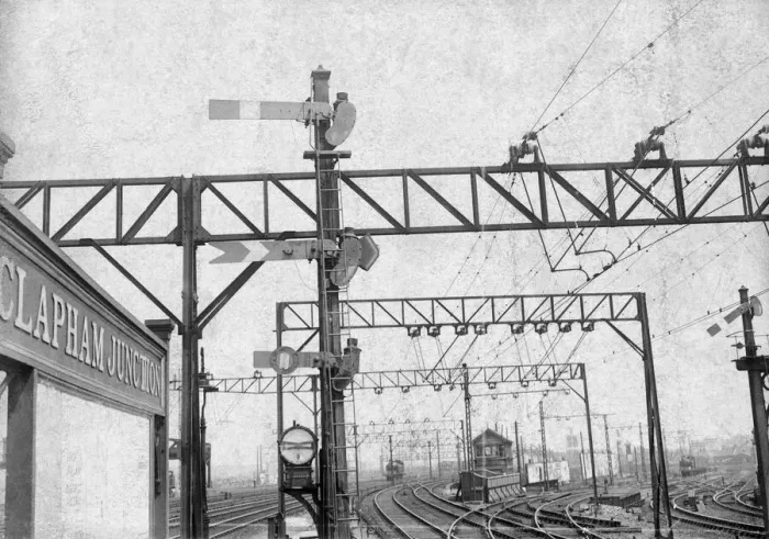 Gerahmter Druck : Klapham Bahnhof Gerahmter Druck : Klapham Bahnhof