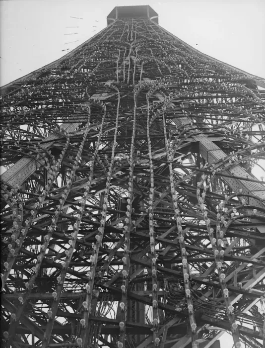 Gerahmter Druck : Eiffel-Framewerk Gerahmter Druck : Eiffel-Framewerk