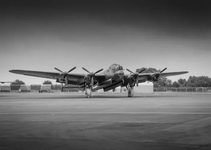 Gerahmter Druck : Lancaster-Bomber Gerahmter Druck : Lancaster-Bomber