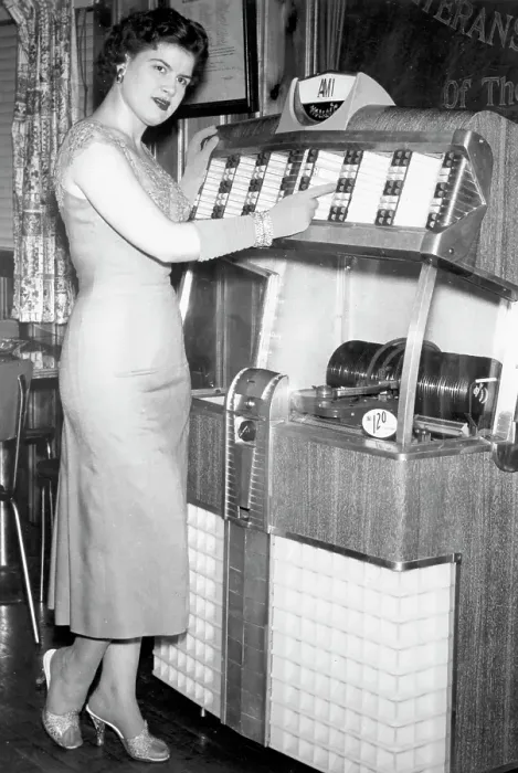 Gerahmter Druck : Patsy Cline am Jukebox