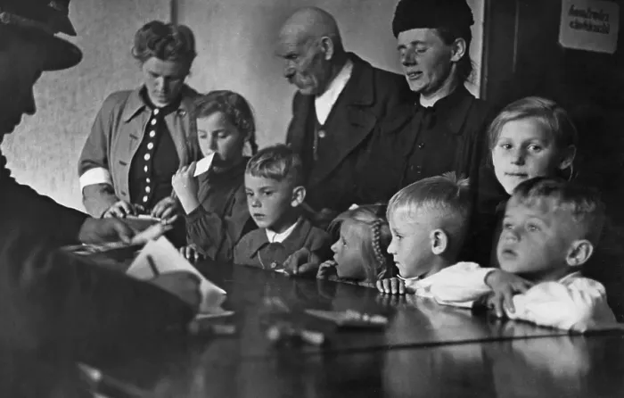 Gerahmter Druck : Deutsche Ausgewiesene Gerahmter Druck : Deutsche Ausgewiesene