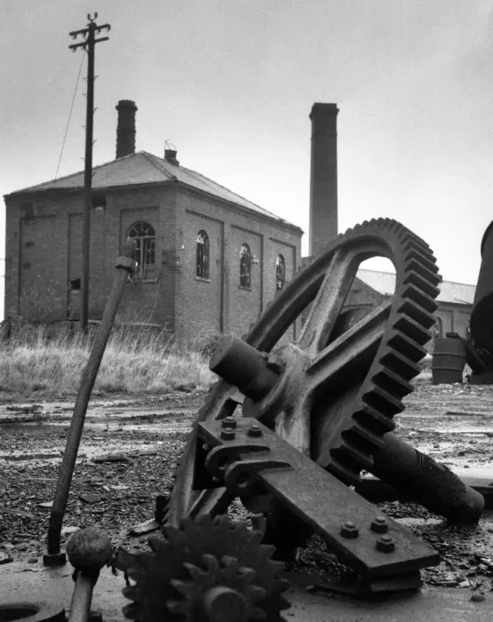 Gerahmter Druck : Dereliction Gerahmter Druck : Dereliction