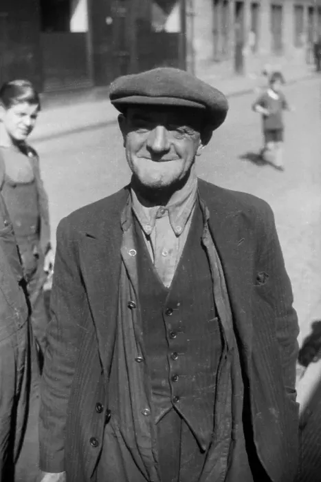 Gerahmter Druck : Shipbuilder Gerahmter Druck : Shipbuilder