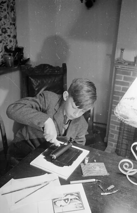 Gerahmter Druck : Rolling The Lino