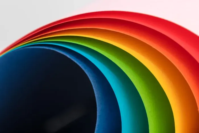 Gerahmter Druck : Regenbogenkrümmungen Gerahmter Druck : Regenbogenkrümmungen