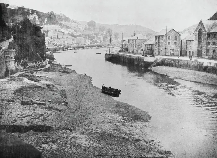 Gerahmter Druck : Blick auf den Fluss nach oben, Looe, Kornwall um 1930 Gerahmter Druck : Blick auf den Fluss nach oben, Looe, Kornwall um 1930