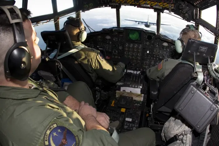 Gerahmter Druck : cockpit eines MC-130P Kampfschatten Gerahmter Druck : cockpit eines MC-130P Kampfschatten
