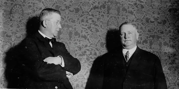 Gerahmter Druck : C.F. Murphy und W.H. Fitzpatrick, zwischen c1910 und c1915. Ersteller: Bain News Service Gerahmter Druck : C.F. Murphy und W.H. Fitzpatrick, zwischen c1910 und c1915. Ersteller: Bain News Service