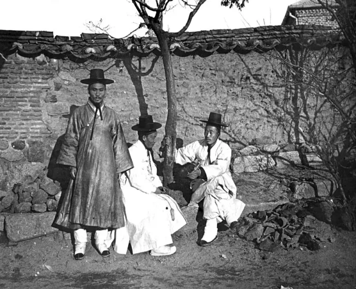 Gerahmter Druck : Koreane Männer, 1900 Gerahmter Druck : Koreane Männer, 1900