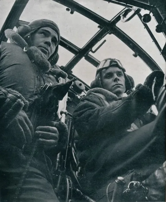 Gerahmter Druck : Bomberpilot der Royal Air Force und zweiter Pilot, 1941 Gerahmter Druck : Bomberpilot der Royal Air Force und zweiter Pilot, 1941