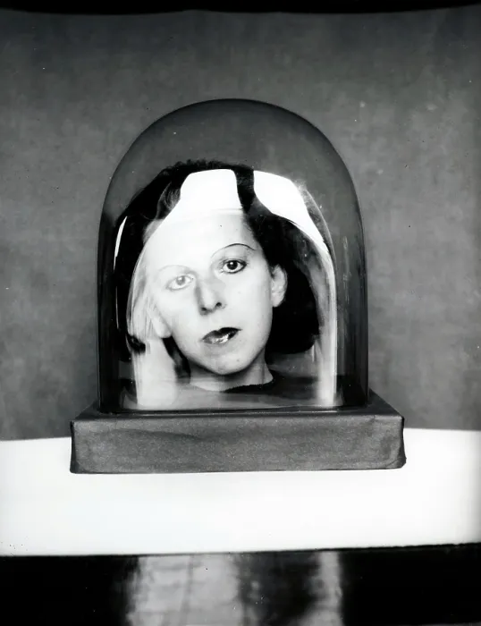 Gerahmter Druck : Selbstporträt, 1925. Künstler: Cahun, Claude (1894-1954)