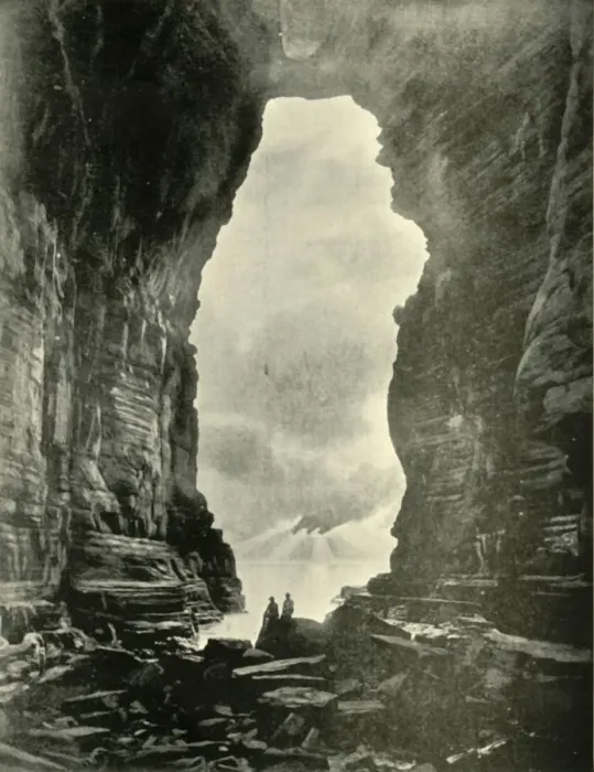 Gerahmter Druck : Tasmans Arch, Eagle Hawk Neck, 1901. Ersteller: Unbekannt.