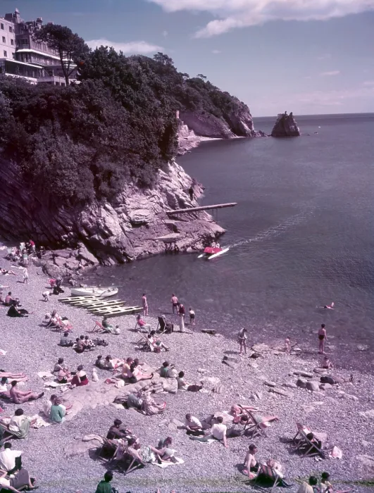 Gerahmter Druck : Torquay, Devon, c1955. Schöpfer: Arthur Charles Kirby Ware Gerahmter Druck : Torquay, Devon, c1955. Schöpfer: Arthur Charles Kirby Ware