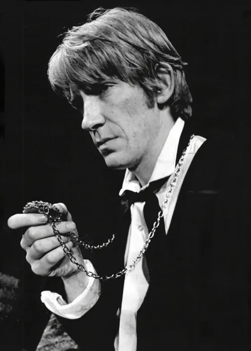 Gerahmter Druck : David Warner als Hamlet Gerahmter Druck : David Warner als Hamlet