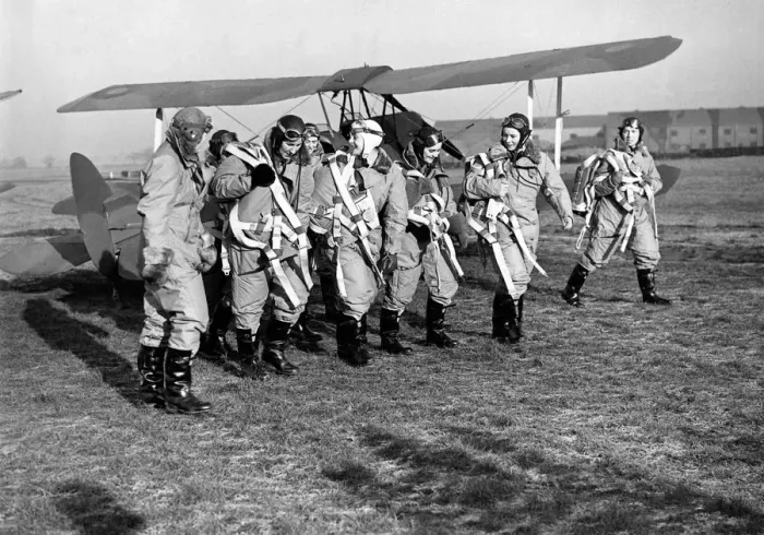 Gerahmter Druck : Hundert Jahre der Luftwaffe Gerahmter Druck : Hundert Jahre der Luftwaffe