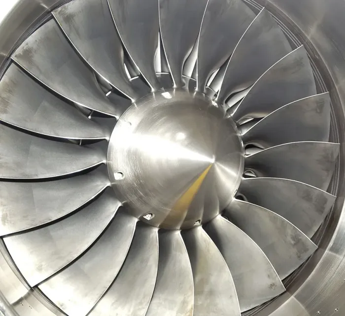 Gerahmter Druck : Schneideblätter eines Raf-Typhoons-Rotflugmotors Gerahmter Druck : Schneideblätter eines Raf-Typhoons-Rotflugmotors