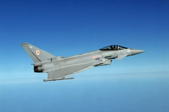 Gerahmter Druck : Typhoon. Ein Jagdbomber vom Typ Typhoon aus der 29
