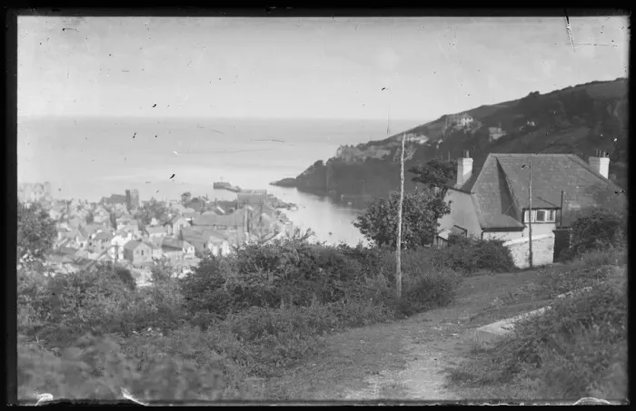 Gerahmter Druck : Looe und die Bucht von West-Looe Downhill Gerahmter Druck : Looe und die Bucht von West-Looe Downhill