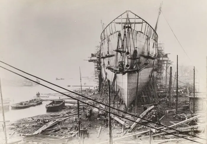 Gerahmter Druck : Die SS Great Eastern im Bau. Gerahmter Druck : Die SS Great Eastern im Bau.