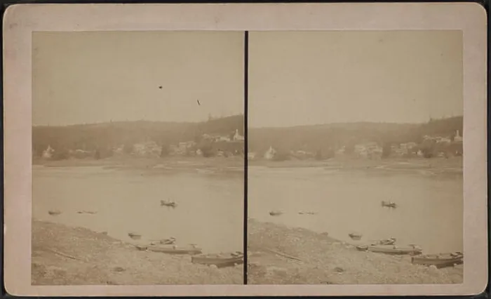 Gerahmter Druck : 290 Sullivan County, N.Y. (River view.), aus der Sammlung Robert N. Dennis von stereoskopischen Ansichten Gerahmter Druck : 290 Sullivan County, N.Y. (River view.), aus der Sammlung Robert N. Dennis von stereoskopischen Ansichten