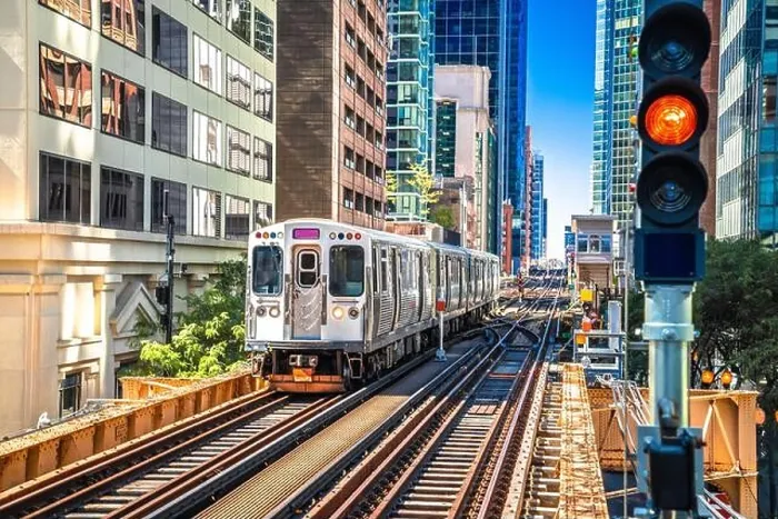 Gerahmter Druck : U-Bahn-Station und Zugansicht in Chicago, Illinoistat Illinois (USA) Gerahmter Druck : U-Bahn-Station und Zugansicht in Chicago, Illinoistat Illinois (USA)