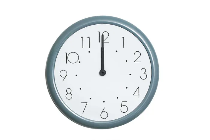 Gerahmter Druck : Uhr 12 Uhr Gerahmter Druck : Uhr 12 Uhr