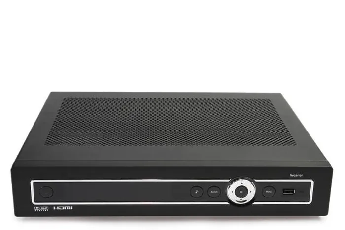 Gerahmter Druck : DVD-Recorder isoliert auf weißem Hintergrund. Gerahmter Druck : DVD-Recorder isoliert auf weißem Hintergrund.