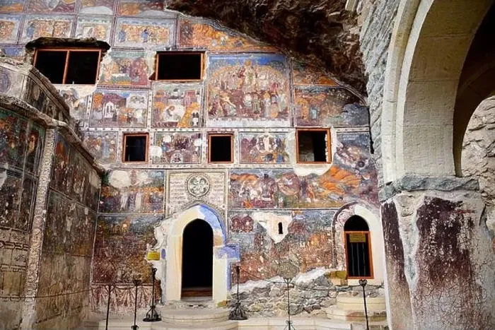 Gerahmter Druck : Die orthodoxe Klosterkirche von Sumele