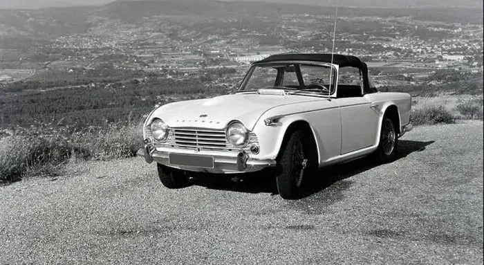 Gerahmter Druck : Triumph TR 4 A (1966) Gerahmter Druck : Triumph TR 4 A (1966)