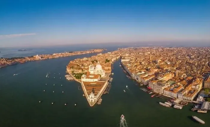 Gerahmter Druck : Venedig von oben mit Drohne Gerahmter Druck : Venedig von oben mit Drohne